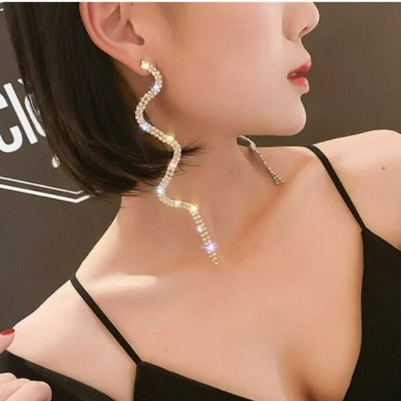 Silver Tassel Crystal Rhinestone S Shape Statement Dangle Earrings - Picture 1 of 4